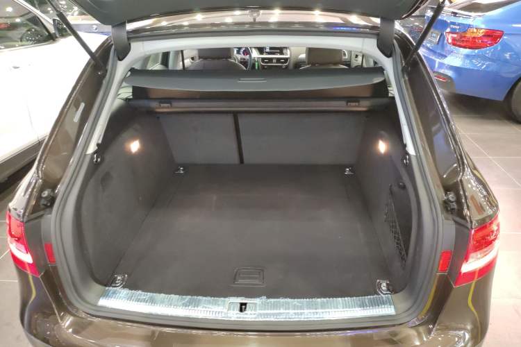 Used Audi A4 2014 40 TFSI allroad quattro plus version
