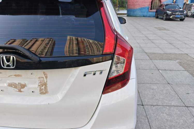 Used Honda Fit 2018 1.5L CVT Comfort Version