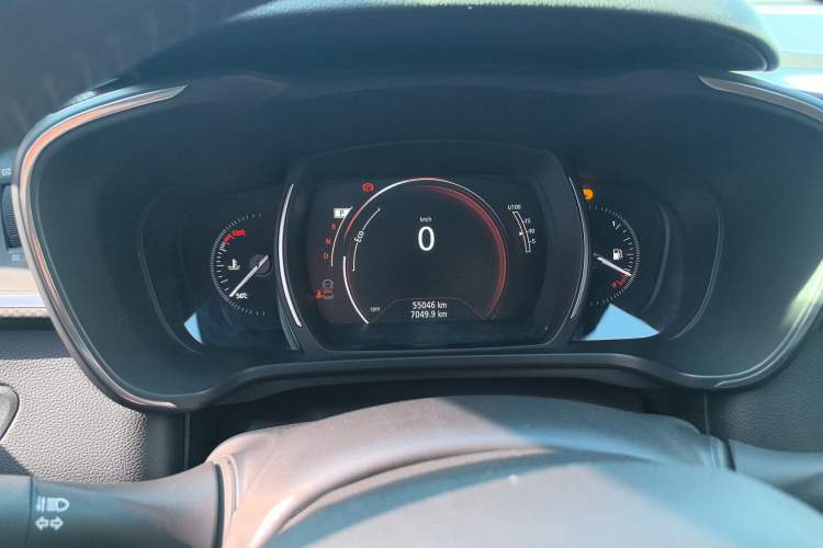 Used Renault Kadjar 2017 2.0L Two-Wheel-Drive Leading Edition
