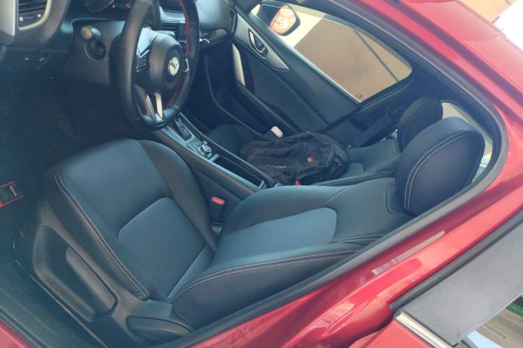 Used Mazda CX-4 2018 2.0L Automatic Two-Wheel Drive Blue Sky Dynamic Version China V Standard