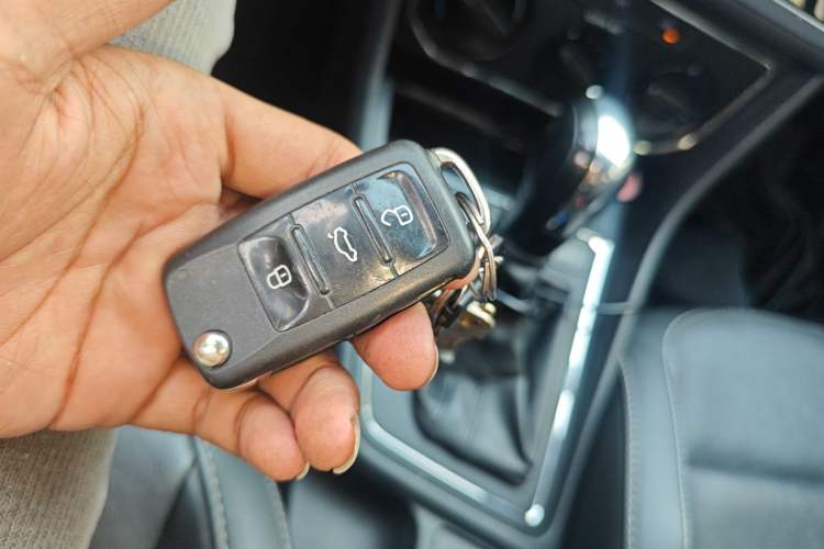 Used Volkswagen Lavida 2017 1.6L Automatic Comfort Edition