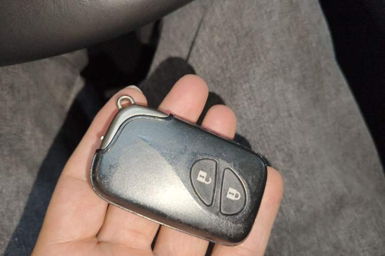 Used Lexus CT 2017 CT200h Comfort Edition Monochrome China VI Vehicle Key