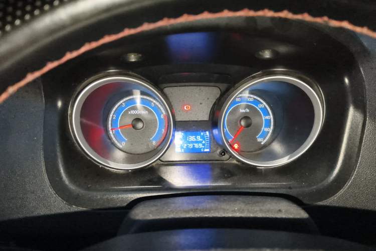 Used CHANGAN KAICHENG Ruixing M60 2019 1.5L Standard Model China V Emission Standards 5/6 Seats 4G15S
