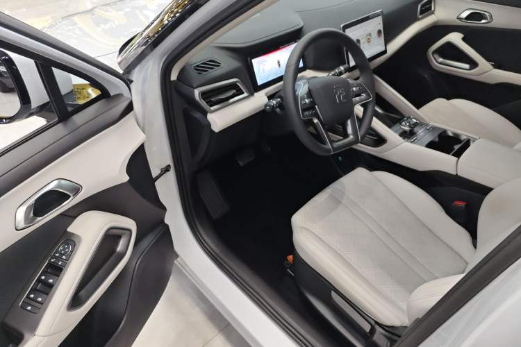 Used BYD Yuan UP 2024 401 km Active Version