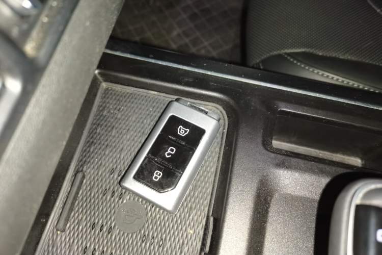 Used 212 T01 2025 2.0T Changfeng