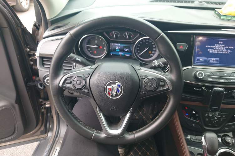 Used Buick Envision 2018 20T Two-Wheel Drive Luxury Model Steering Wheel