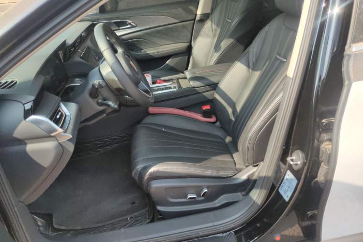 Used Hongqi H5 2024 2.0T Automatic Smart Connect Flagship Edition
