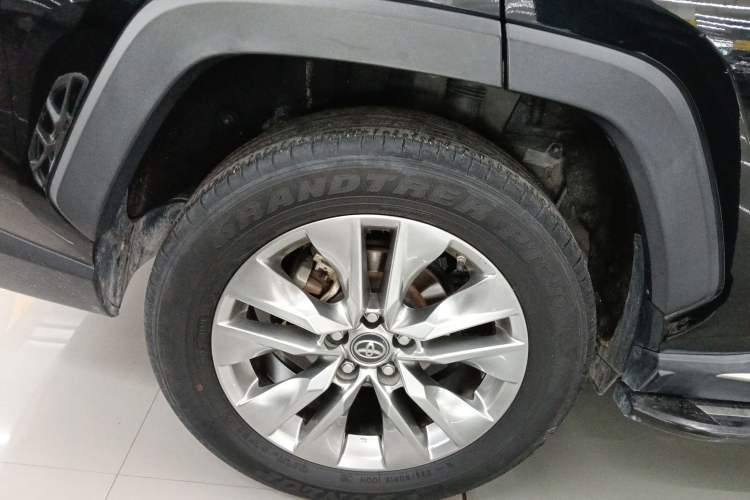 Used Toyota Wildlander 2021 2.0L CVT Two-Wheel Drive Luxury Edition Right Rear Wheel Hub