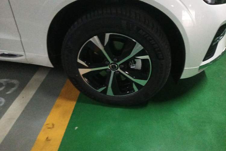 Used Volvo XC60 2026 B5 4x4 Smart Luxury Edition