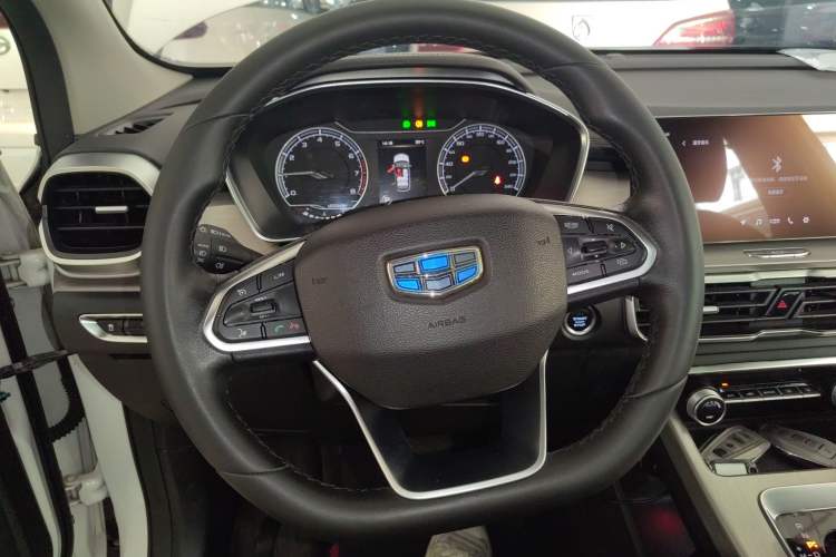 Used Geely Auto Coolray 2019 260T DCT Knight China V Standard Steering Wheel