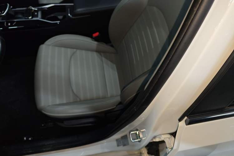 Used Kia K3 2023 1.5L CVT Luxury Edition
