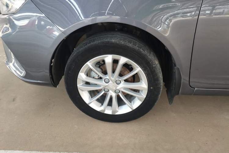 Used Geely Auto Vision 2020 1.5L Manual Value Edition Left Front Wheel Hub