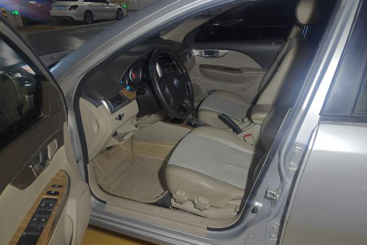 Used Buick Excelle 2015 1.5L Automatic Classic Model Driver Seat