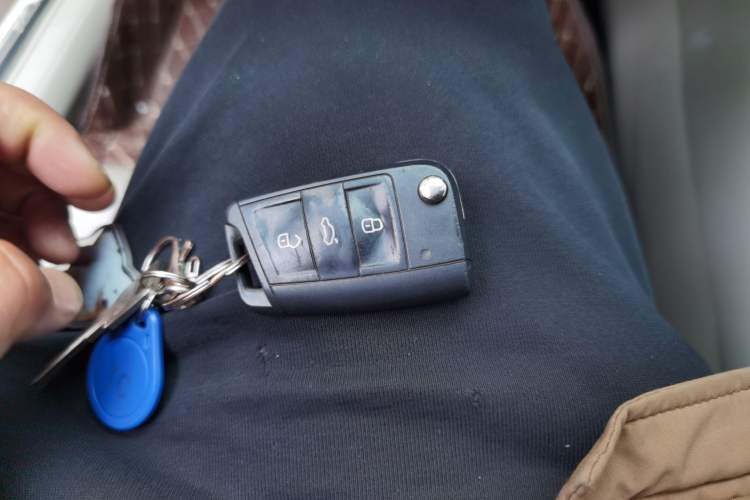 Used Volkswagen Golf 2015 1.4TSI Automatic Luxury Model Vehicle Key