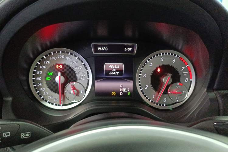 Used Mercedes-Benz A-Class 2015 A 200 Fashion Model Instrument Cluster