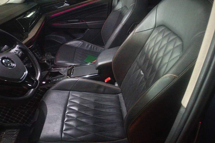 Used Volkswagen Passat 2019 380TSI Luxury Edition China VI Standard