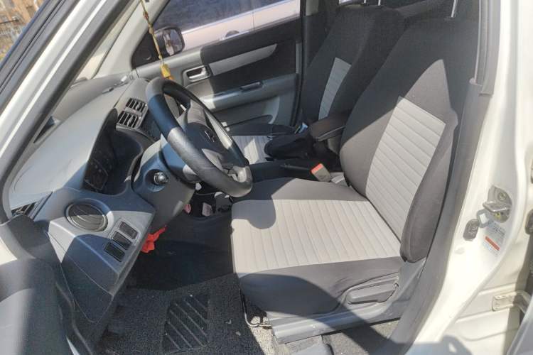 Used Suzuki Swift 2013 1.3L Manual Value Edition
