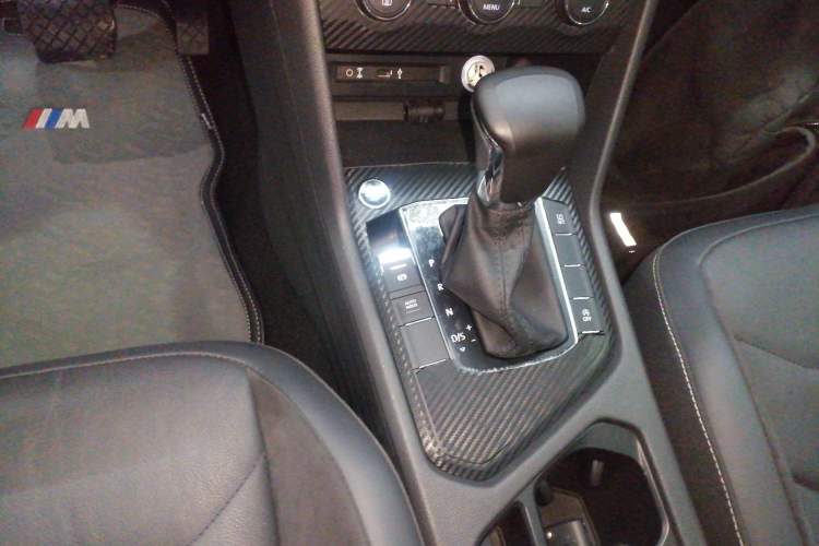 Used Volkswagen Tiguan L 2017 330TSI Automatic Two-Wheel Drive Luxury Edition
