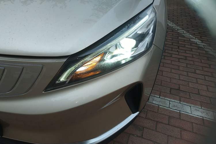 Used Geely Auto Emgrand GSe 2018 Zunshang Model Left Front Headlight