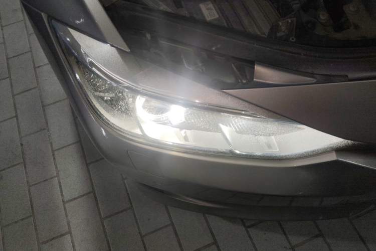 Used BMW 3 Series 2014 320Li Fashion Model