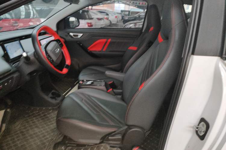 Used Chery New Energy Boundless Pro 2022 301km LingShou Edition Lithium Iron Phosphate