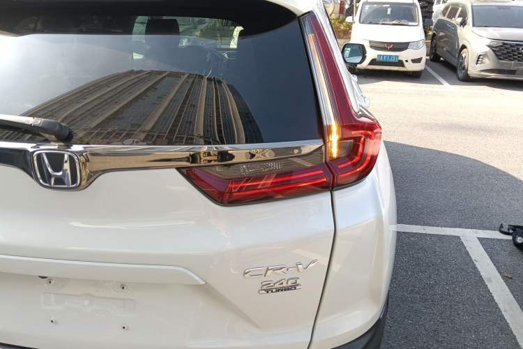 Used Honda CR-V 2021 240TURBO CVT 2WD Fashion Edition