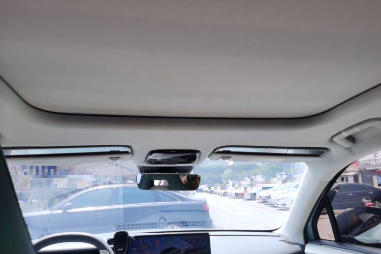 Used Lynk & Co 06 EM-P 2023 EM-P 126 Long-Range Halo Headliner