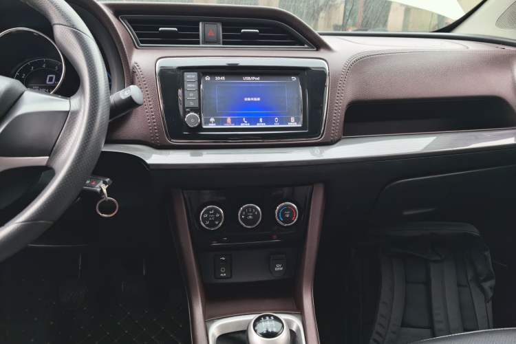 Used Venucia M50V 2019 1.5L Manual Comfort Edition
