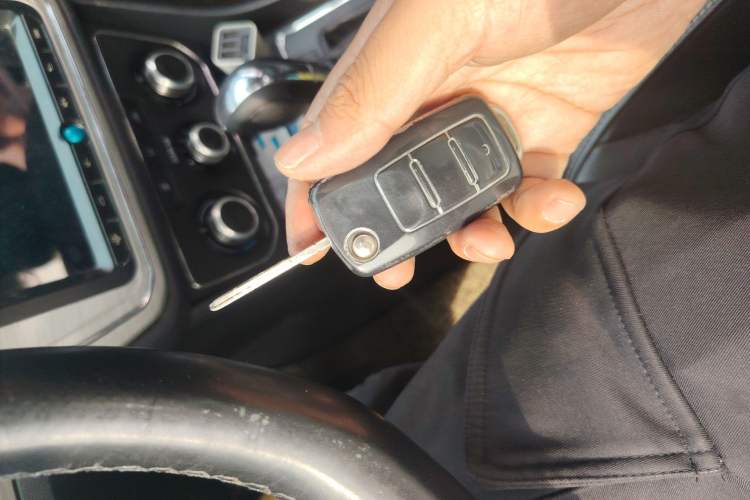 Used Volkswagen Lavida 2015 1.6L Automatic Comfort Edition
