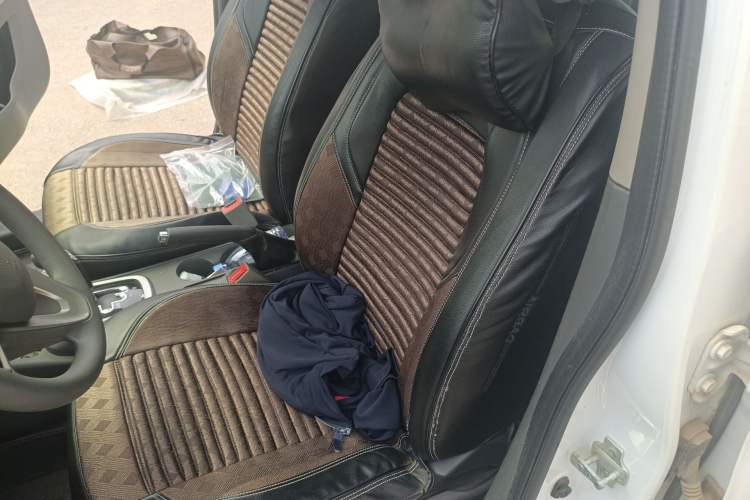 Used Chevrolet Sail 2015 Sail 3 1.5L AMT Happiness Sunroof Edition Left Front Seat