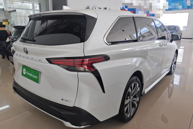 Used Toyota Granvia 2024 2.5L Hybrid Comfort Edition