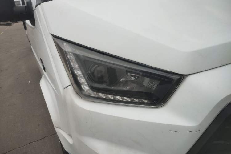 Used JMC Transit 2017 2.8T Commercial Version Short Wheelbase Mid-Roof 6/7/8-Seater JX493
