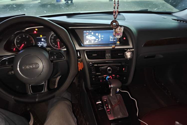 Used Audi A4L 2013 35 TFSI Automatic Comfort Model
