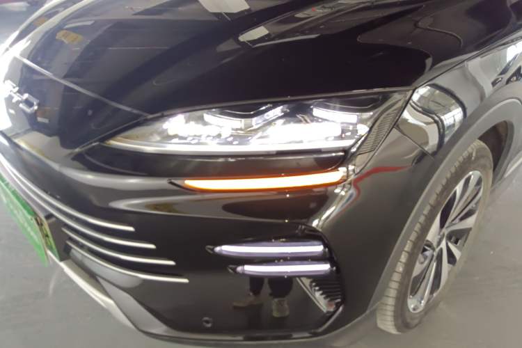 Used BYD Song PLUS New Energy 2023 Champion Edition DM-i 110KM Flagship Model Left Front Headlight