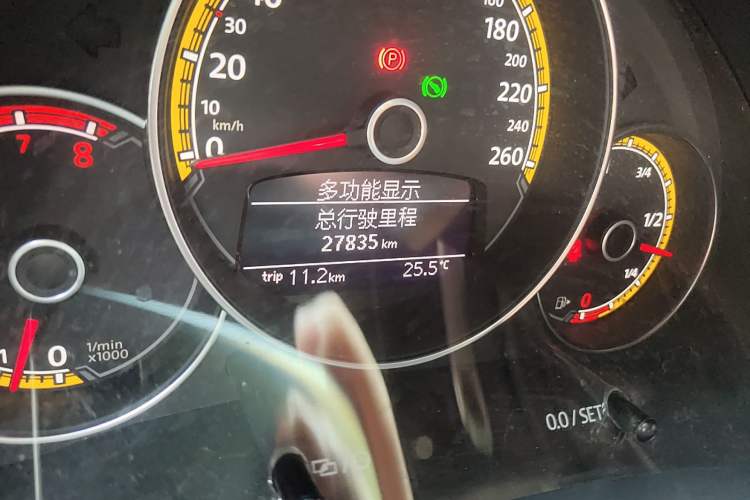 Used Volkswagen Beetle 2017 180TSI Dune Off-Road Edition Odometer Close Up