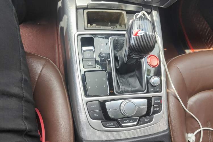 Used Audi A6L 2018 30th Anniversary Edition 35 TFSI Fashion Model
