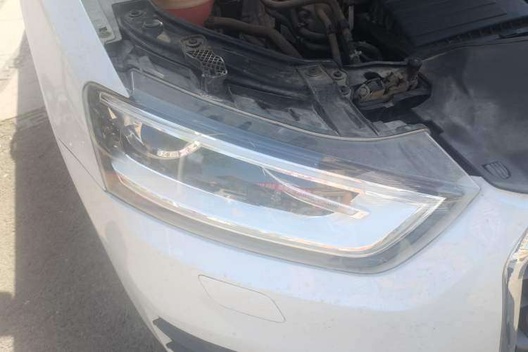 Used Audi Q3 2016 30 TFSI Collector's Edition Comfort Model Right Front Headlight