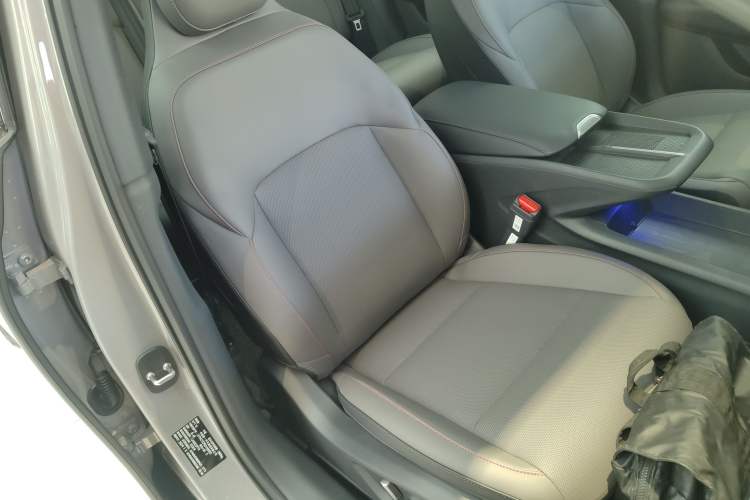 Used Hongqi EH7 2025 600 Smart Selection Edition