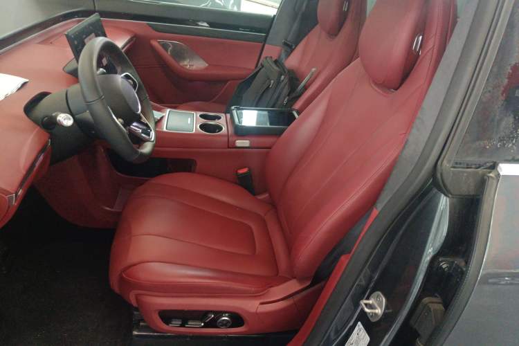 Used Hima Luxeed R7 2024 All-Electric 736 km Ultra
