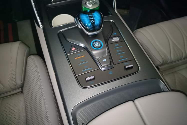 Used BYD Tang New Energy 2025 Intelligent Driving Version DM-i 115KM Flagship Edition Gear Lever