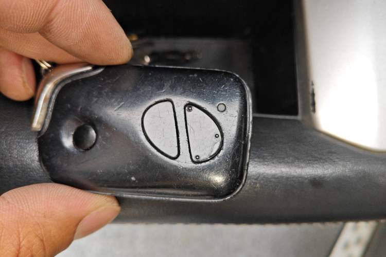 Used BYD S6 2014 2.0L Manual Luxury 5-Seater Vehicle Key