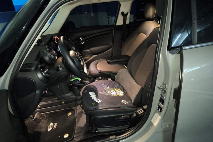 Used MINI 2022 1.5T ONE Five-Door PLUS
