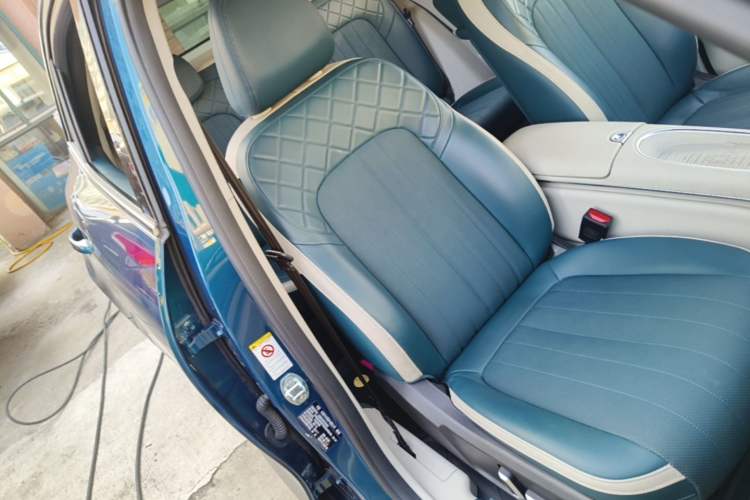 Used ORA Good Cat 2023 401 km Standard Range Prestige Version Lithium Iron Phosphate
