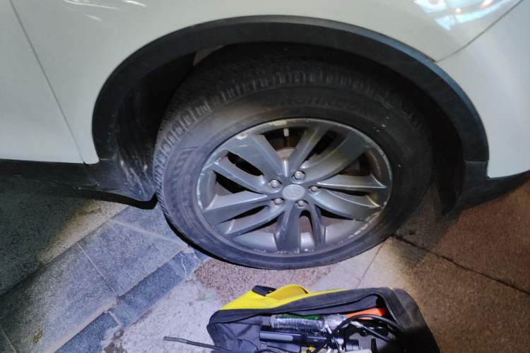 Used Buick Encore 2017 18T Automatic Two-Wheel Drive Urban Leading Model Right Front Wheel Hub