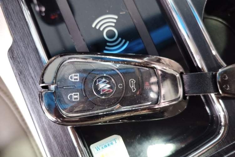 Used Buick GL8 2022 ES Landtrek 653T Comfort Edition
