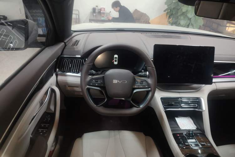 Used BYD Song PLUS New Energy 2025 EV Intelligent Driving Version 520km Premium Model
