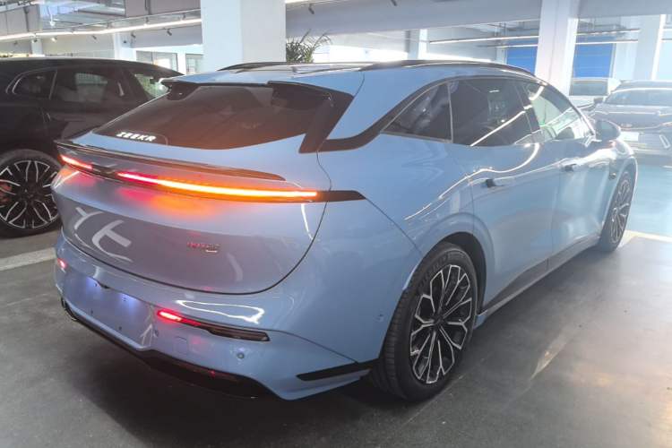 Used Zeekr 007GT 2025 Four-Wheel Drive Intelligent Driving Version 75 kWh
