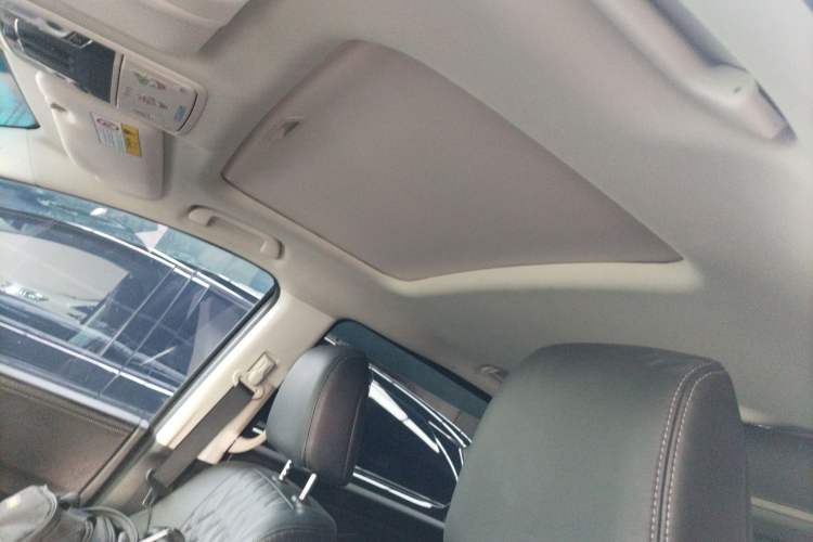 Used Honda Elysion 2019 2.0L Hybrid Luxury Edition
