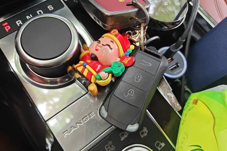 Used Land Rover Range Vogue 2015 3.0 V6 SC Vogue SE Long-Wheelbase Edition
