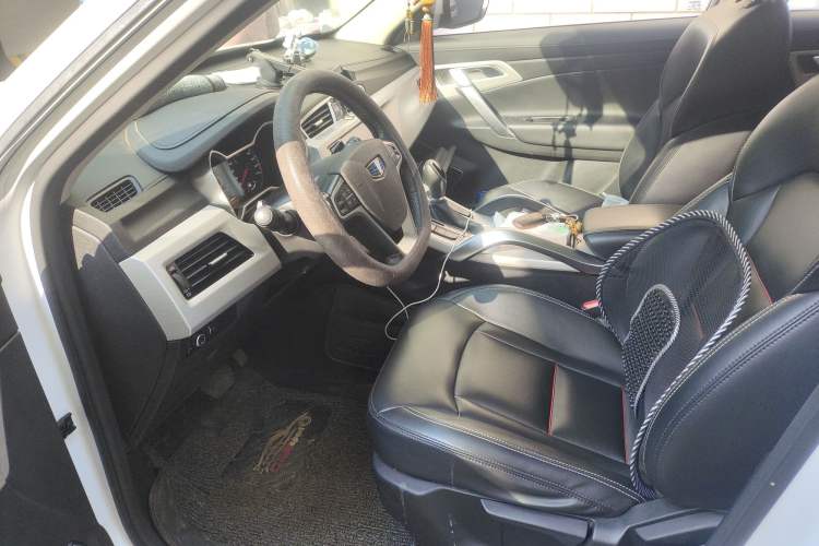 Used Geely Auto Emgrand X7 Sport 2018 1.8TD Automatic Two-Wheel Drive Zhiya Model